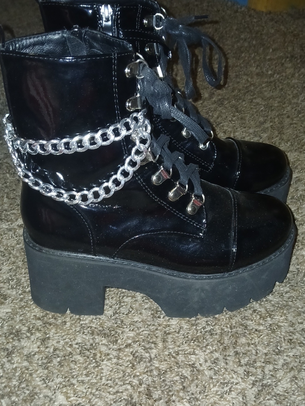 Gothic Black Patent Leather Platform  Ankle Boots Chain Accent Side Zip Sz: 39/8